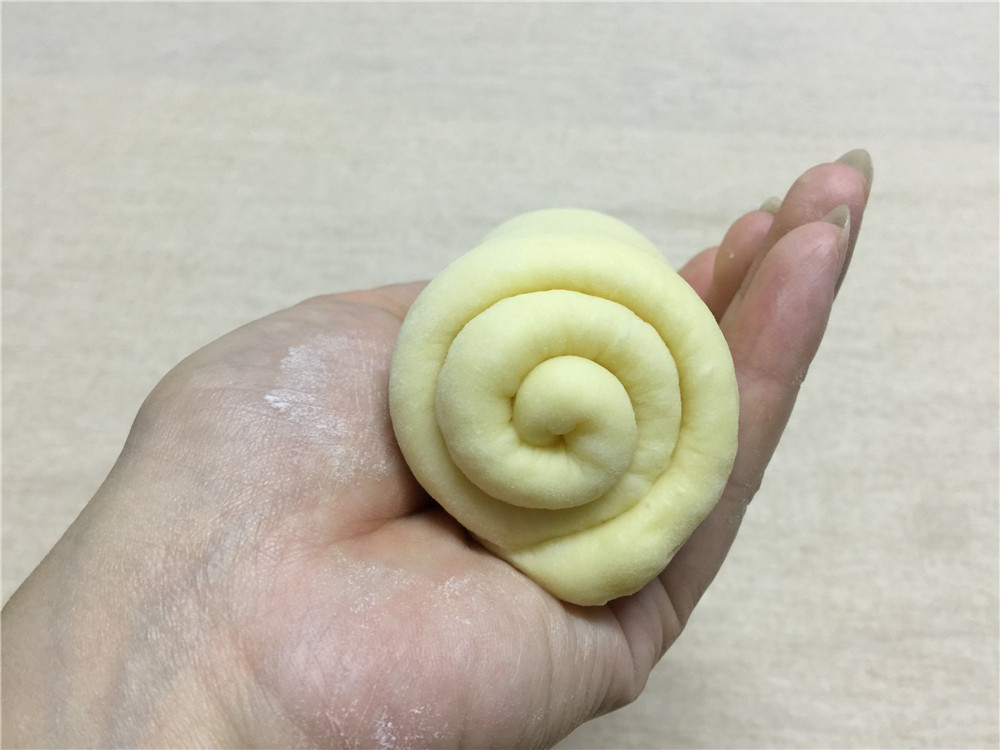 现烤松软的吐司奶香味十足,怎样制作柔软拉丝的吐司