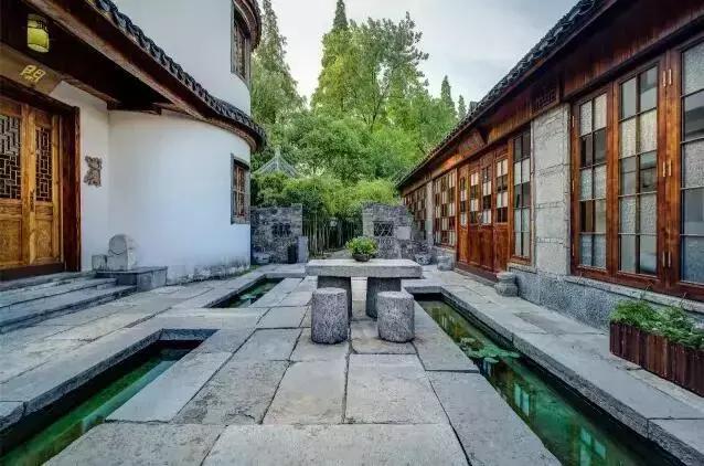 转型升级看美宿｜闲庭——任门外风吹雨打，我自胜似闲庭信步