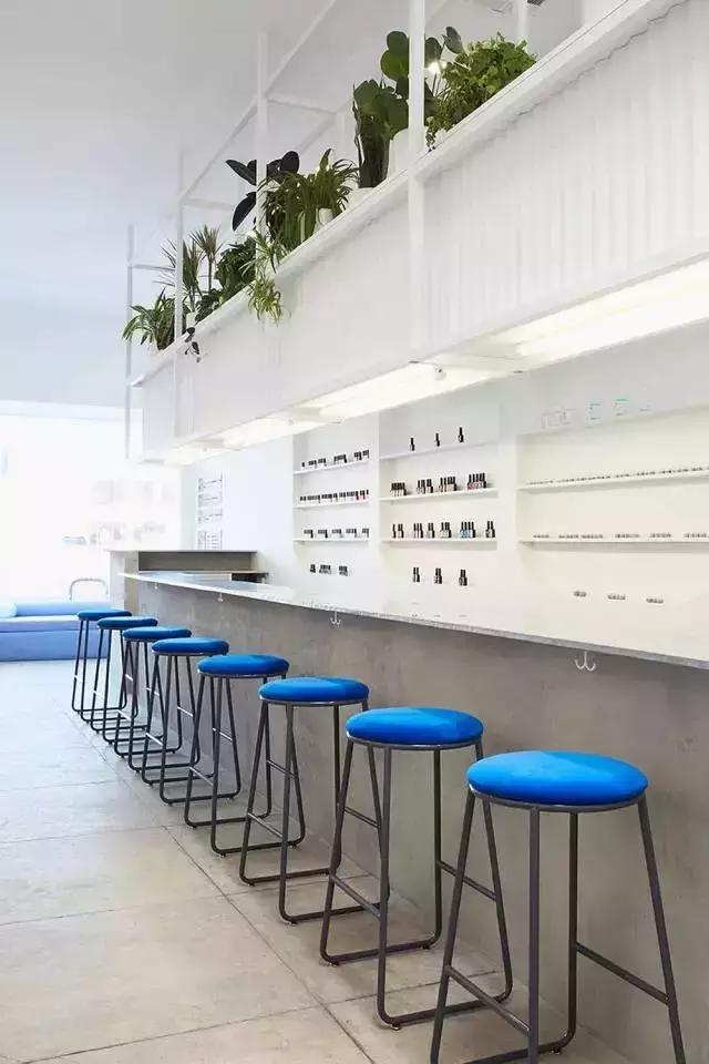 裸粉色高级感美甲磨砂,简约蕾丝美甲