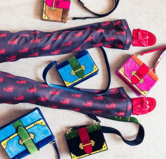 赵丽颖和杨幂白西装,别人家的男友