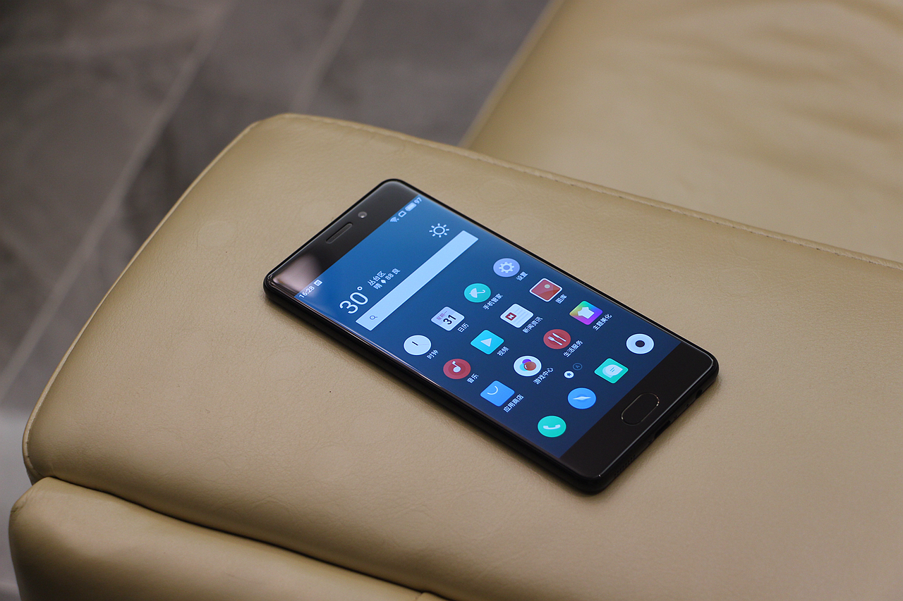 创新还是噱头？魅族PRO7究竟是一款怎样的手机？