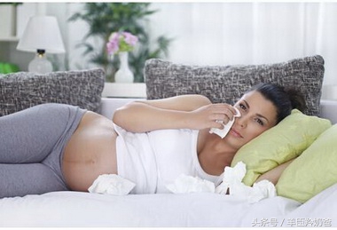 孕期孕吐时漏尿是怎么回事,孕吐胀气严重怎么办