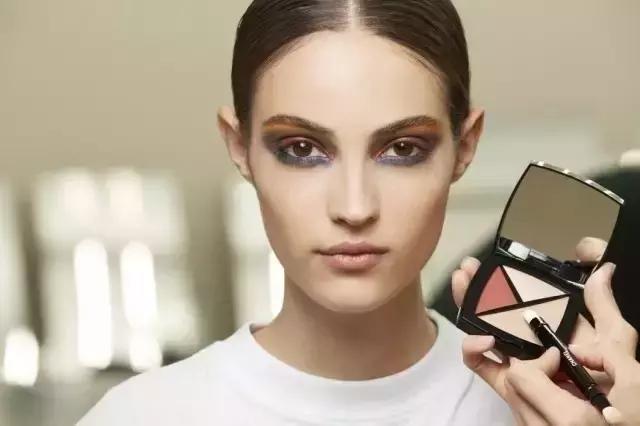 香奈儿2015年爆款,2023年香奈儿邂逅香水新款