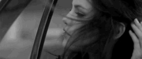 鐢熸椿鐨勭柌鎯埍鎯呯殑鐙肩媹涓嶅牚,鐖辨儏閲岀嫾鐙堜笉鍫殑鏍峰瓙