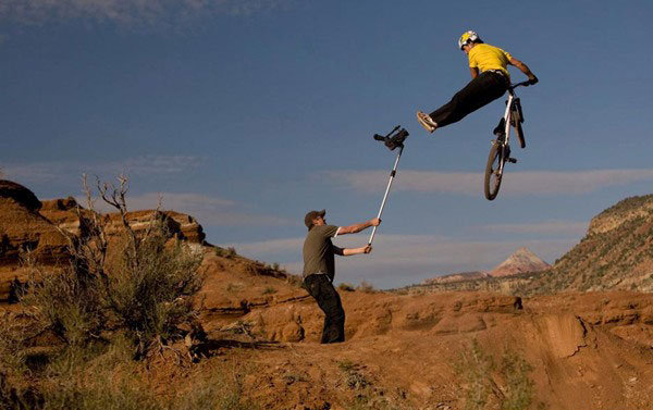 不专业也有不专业的办法,不专业但是很专心