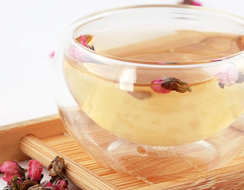 月经量少当心卵巢衰老月经不调,月经量少怎么保养卵巢月经推迟