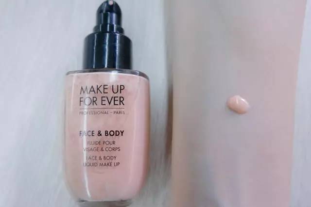 编辑部的选择|4款网红粉底测评,不去专柜也能挑到适合你的那个