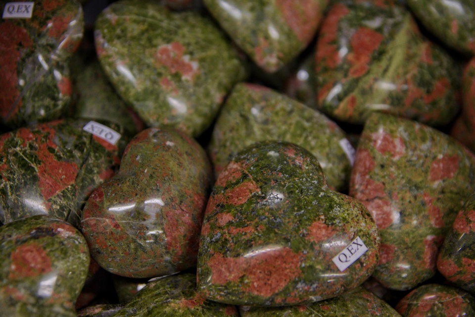 奇石宝石保真,真正的宝石奇石