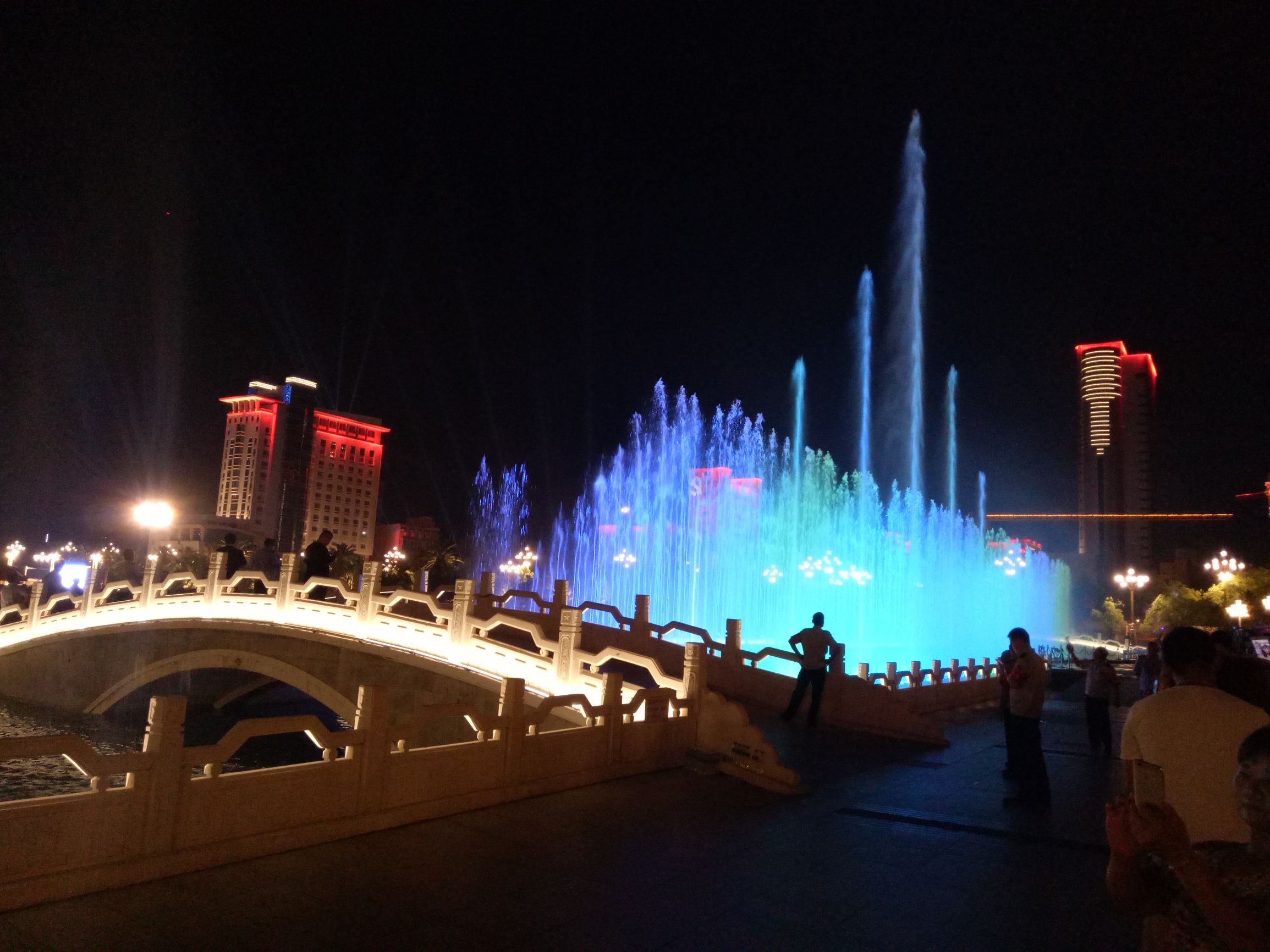 南昌八一广场改造花了多少钱,南昌市八一广场改造工程