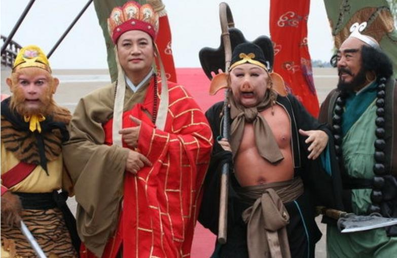 西游视凡人如蝼蚁的大罗天仙张紫阳，为何要送件宝衣给金圣宫？