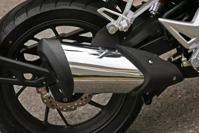 五羊本田猛鸷cb190x有时钟显示吗,猛鸷190对比新大洲本田cb190x