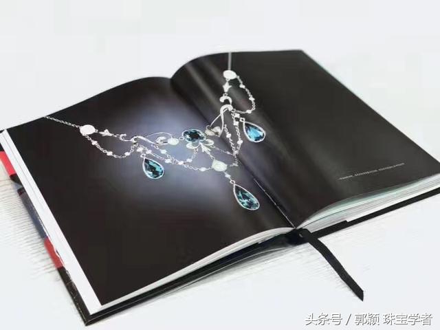 八月生辰石是什么宝石,八月生辰石橄榄石的寓意和象征