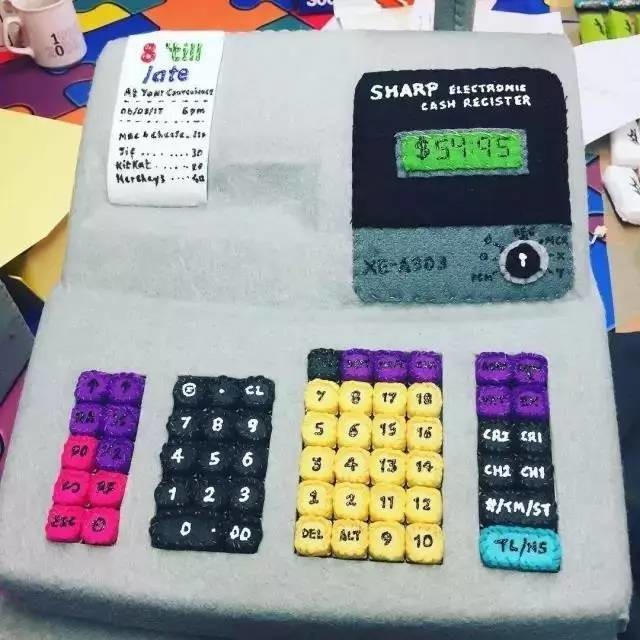 这家店9000件商品全是假货，人们却争相购买