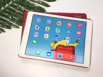 原来别人的办公桌上有这些神奇的东西!你有没有同款?