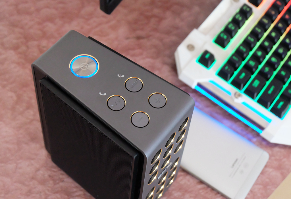 聆听最纯真的声音分享BenQ静电膜蓝牙音箱