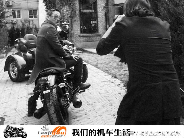 吴京摩托,吴京海上摩托