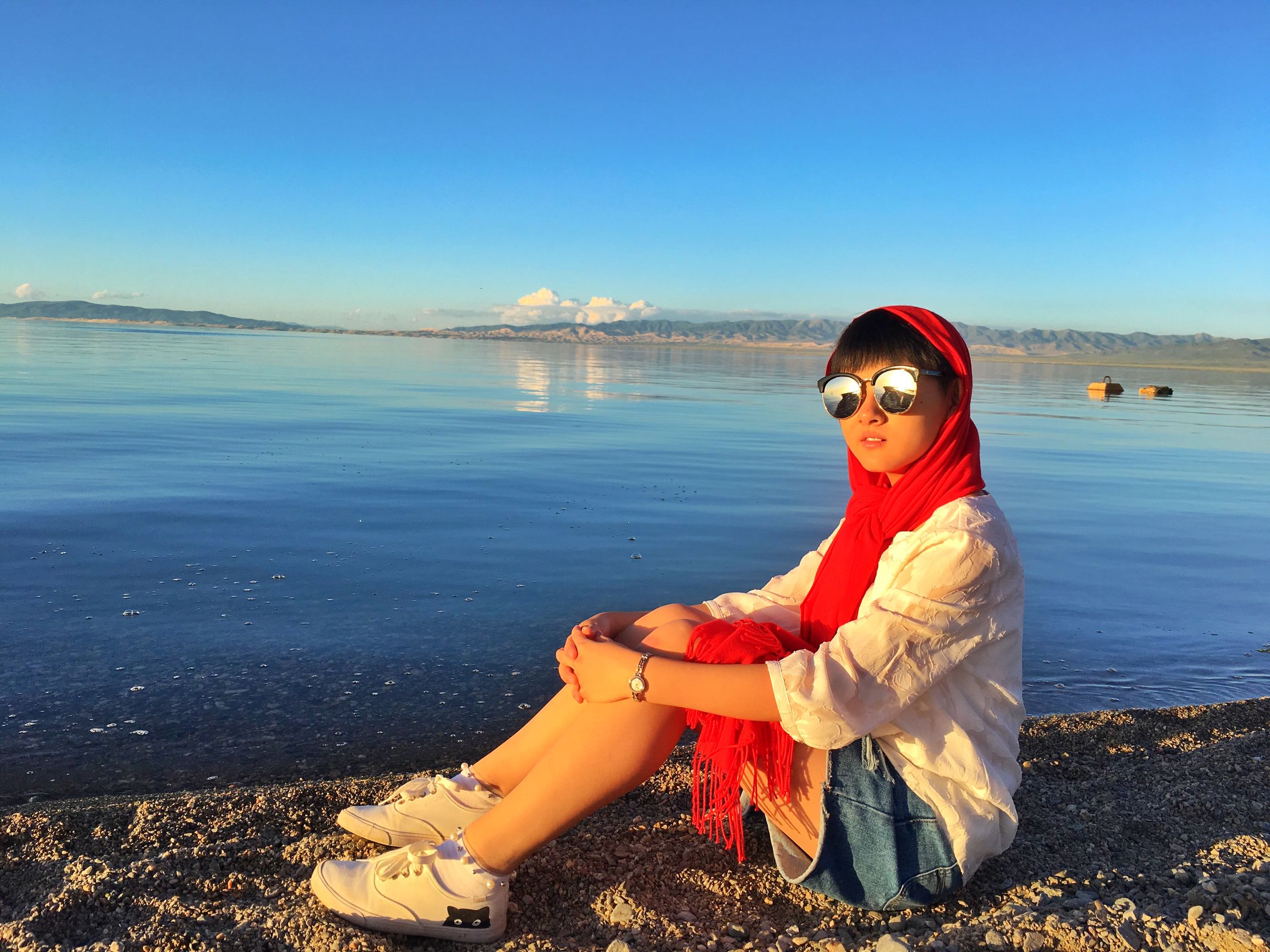 深邃的蓝，梦幻的蓝，是我的青海我的湖