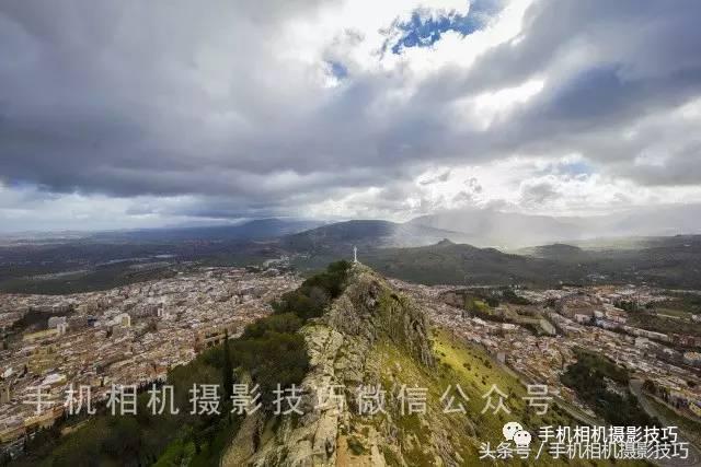 他们是如何在朋友圈发动图的？这个APP神器火遍全球