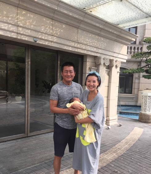 49岁江珊近照曝光,52岁的江珊近照曝光