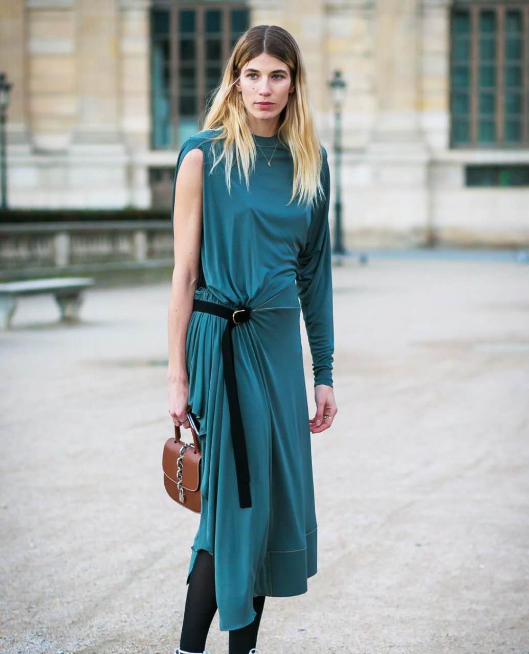 妈妈外搭开衫百搭雪纺衫,雪纺衫女短袖百搭遮肉白色