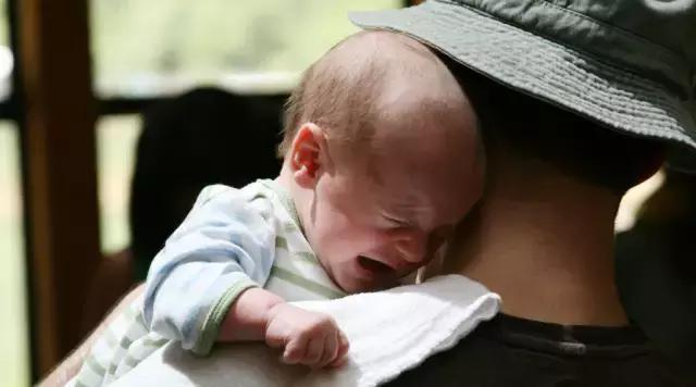 芒格人类错误认知倾向,芒格谈人性的视频