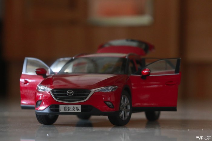 新款马自达cx-4车模型,马自达cx-4后备箱细节图