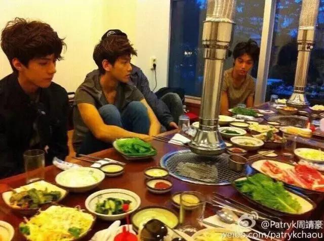 有钱了有钱了，我都不知道怎么花！此处应该艾特EXO