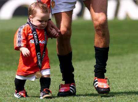 布鲁克林贝克汉姆脊柱侧弯,布鲁克林贝克汉姆年轻照