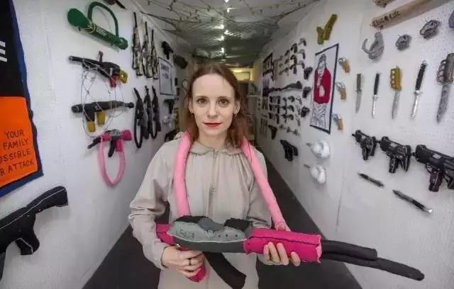 这家店9000件商品全是假货，人们却争相购买