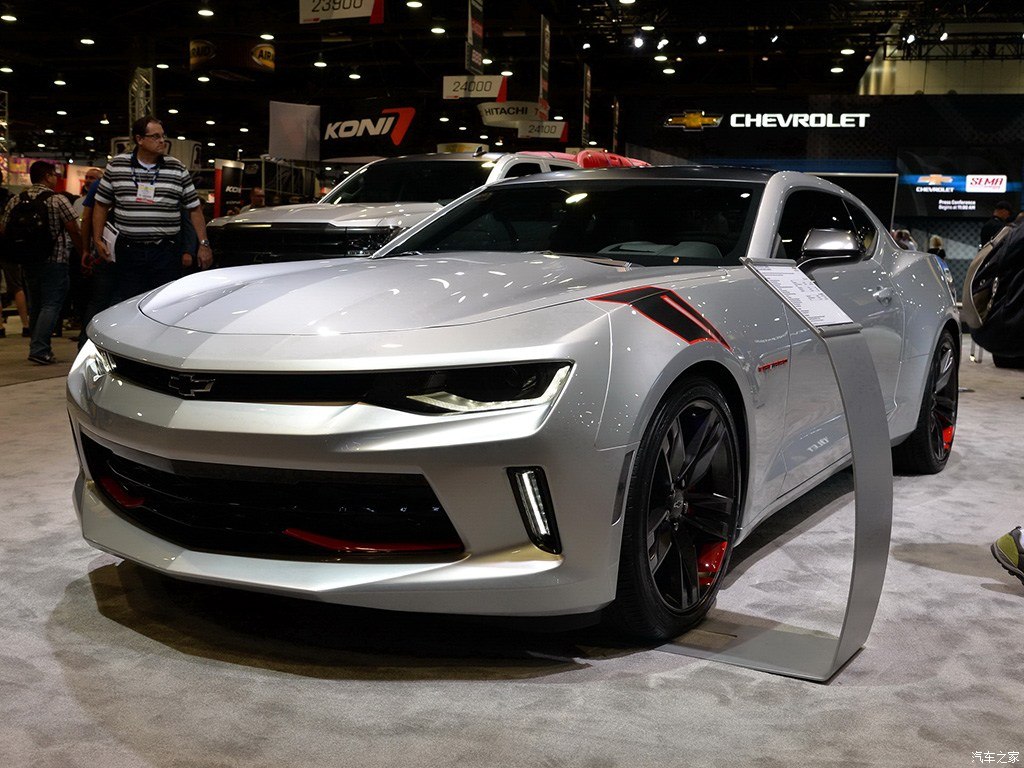 雪佛兰科迈罗大黄蜂ss最强版本,雪佛兰科迈罗完美复刻大黄蜂