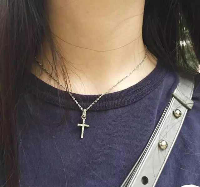 我是让你看项链,不是胸……