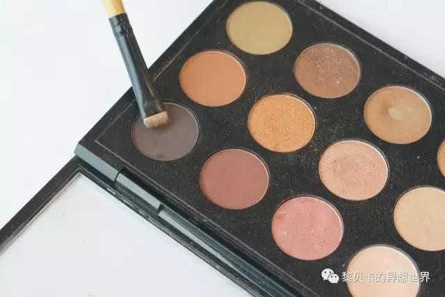 带妆补防晒正确方法,带妆怎么补防晒最好