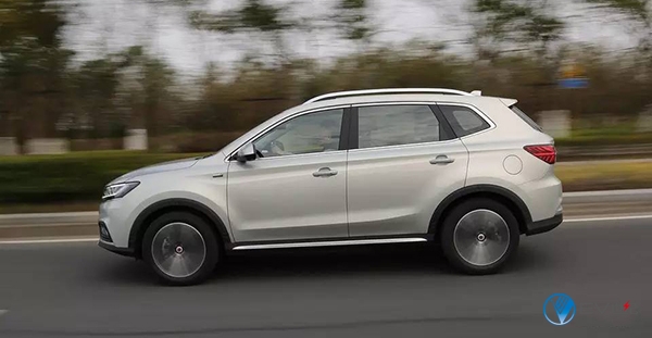 上汽荣威erx5油电混动suv动力,上汽第三代荣威erx5油电混动suv