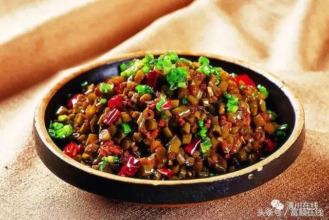 湖南人做的酸豇豆是怎么做的,益阳酸豇豆的制作方法