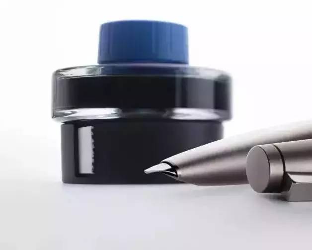 lamy钢笔黄鸭,lamy钢笔广告