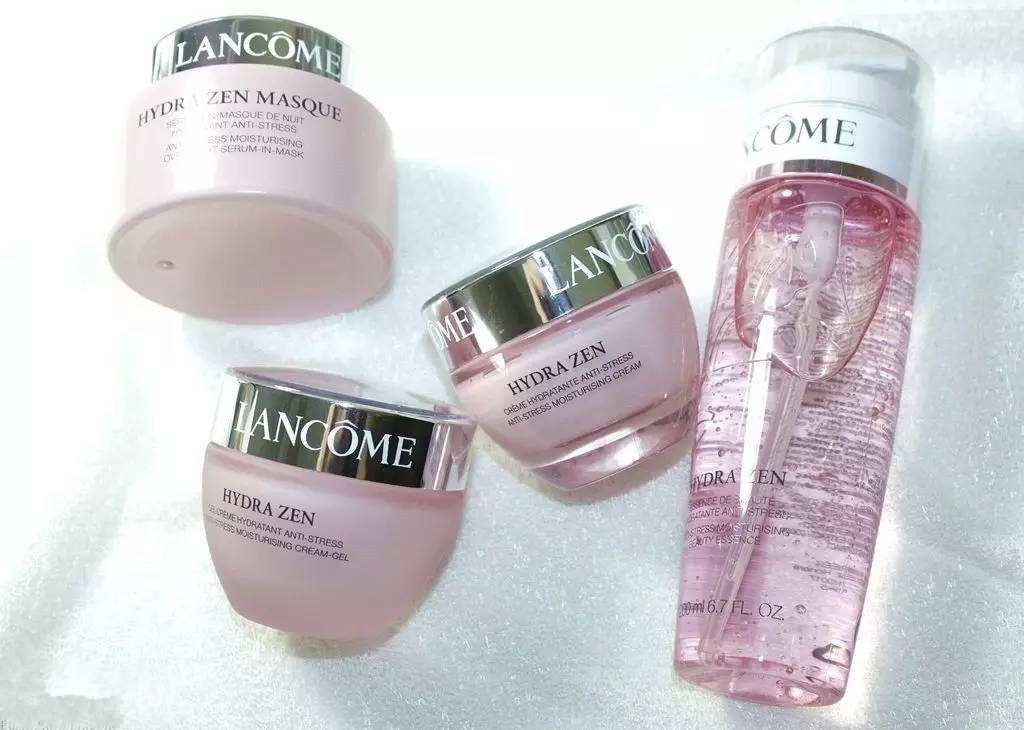 小鹿心机美颜，闪耀粉嫩夏天