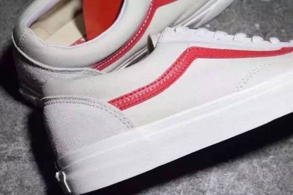 秋天入手这双高端休闲鞋无敌百搭,初秋必买的4双鞋穿10年都不过时