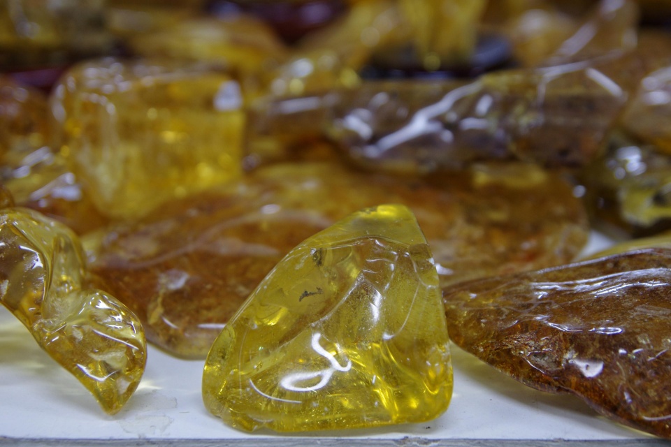 奇石宝石保真,真正的宝石奇石