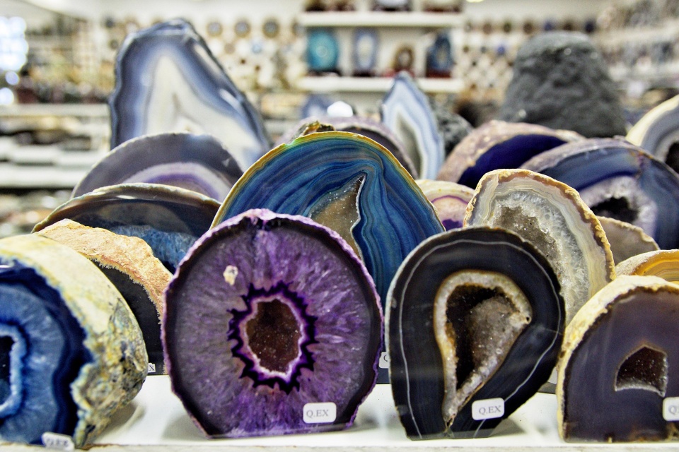 奇石宝石保真,真正的宝石奇石