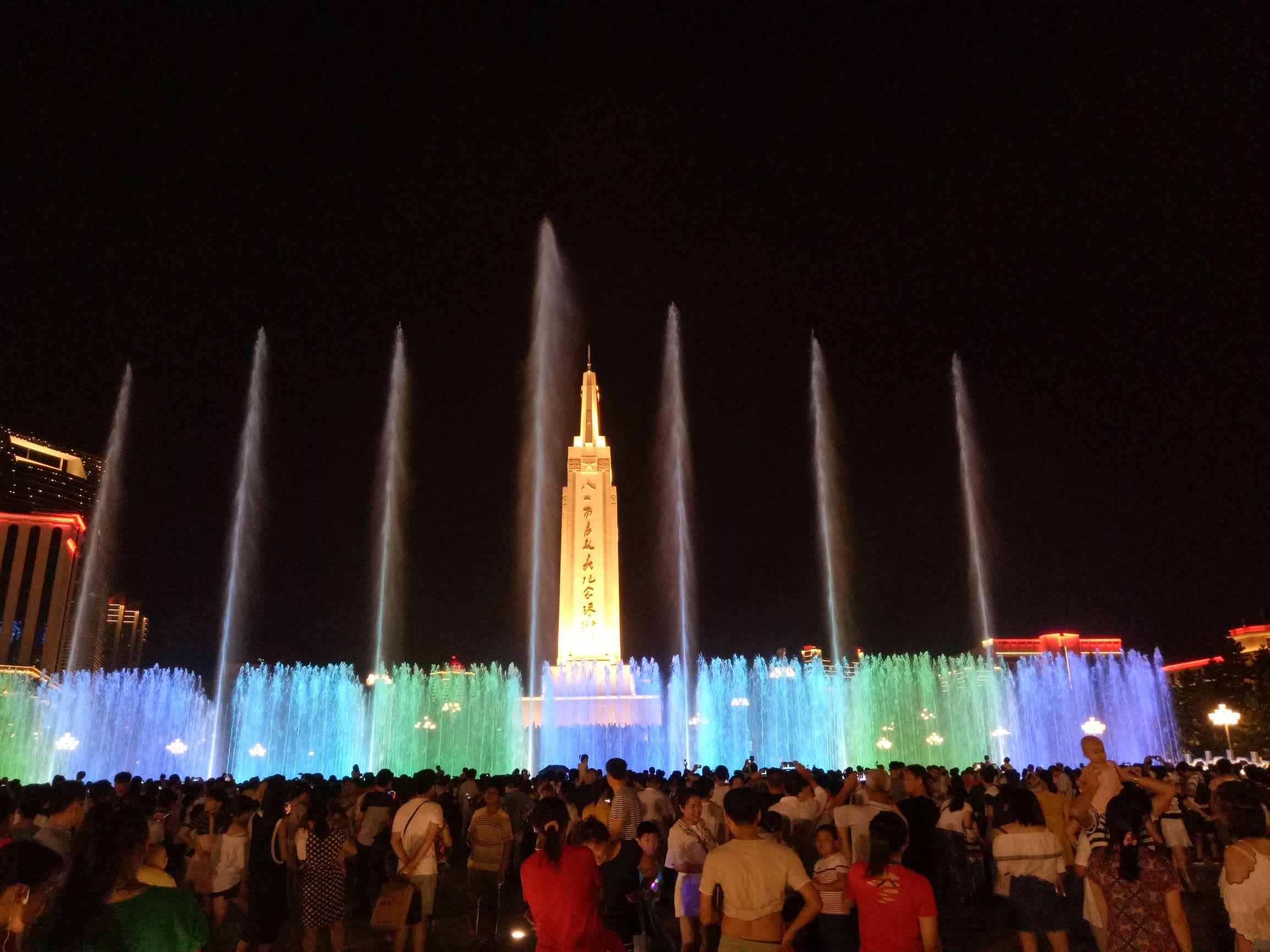 南昌八一广场改造花了多少钱,南昌市八一广场改造工程