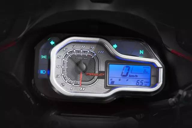 五羊本田猛鸷cb190x有时钟显示吗,猛鸷190对比新大洲本田cb190x