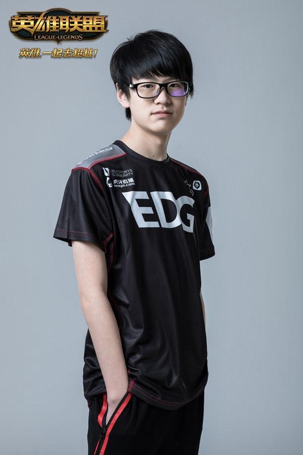 lpl老牌选手还有哪些中国选手,lpl十大传奇选手排名在哪里看