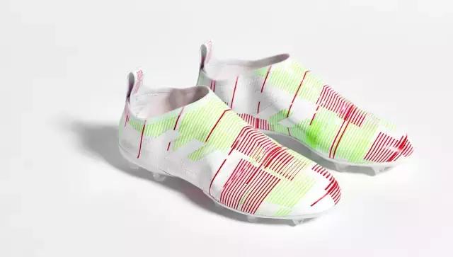 迷妹们都爱买爱豆代言的产品表忠心，这双暂时买不到的鞋先来了解