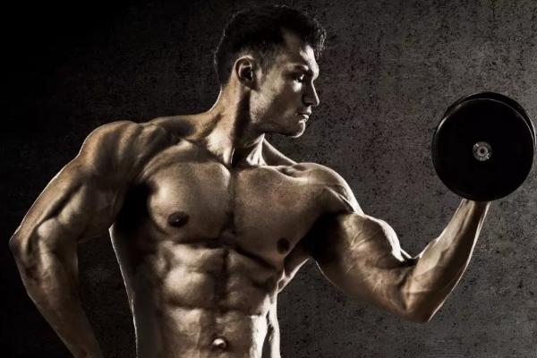 如何把胸肌练得更加宽阔平整,跟胸部脂肪说拜拜的动作