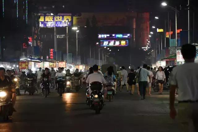 一个时代的终结!回顾北海长青路30年……