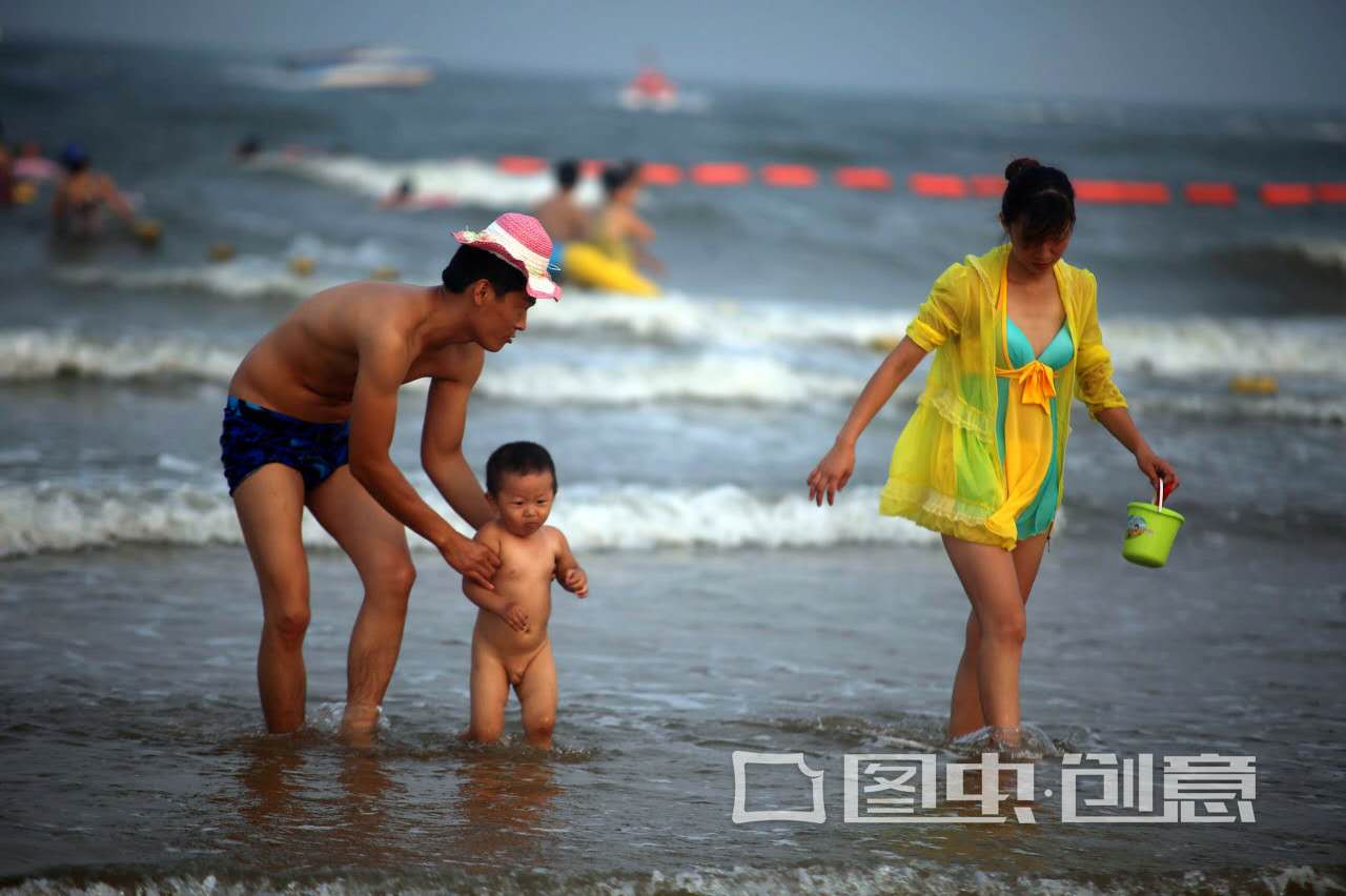 孩子怕水不敢游泳怎么说,小孩怕下水游泳怎么克服