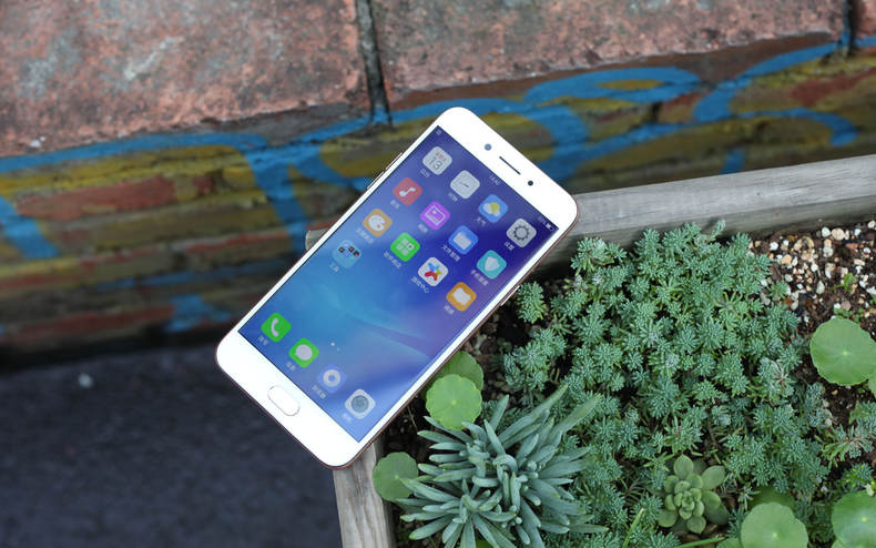 A77综合评测:美貌与性能完美结合的均衡之作