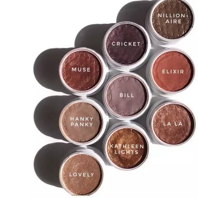 眼影要怎么画才不会掉,眼影要怎样才不会脱妆呢