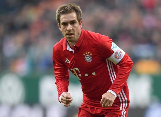 拜仁慕尼黑南部之星钢琴曲,天下足球德甲拜仁慕尼黑南部之星