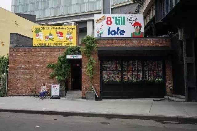 这家店9000件商品全是假货，人们却争相购买